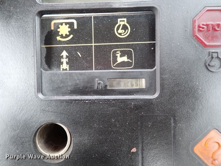 image for item JT9982 1984 John Deere 4850  tractor