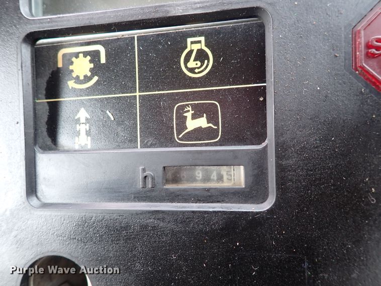 image for item JT9982 1984 John Deere 4850  tractor