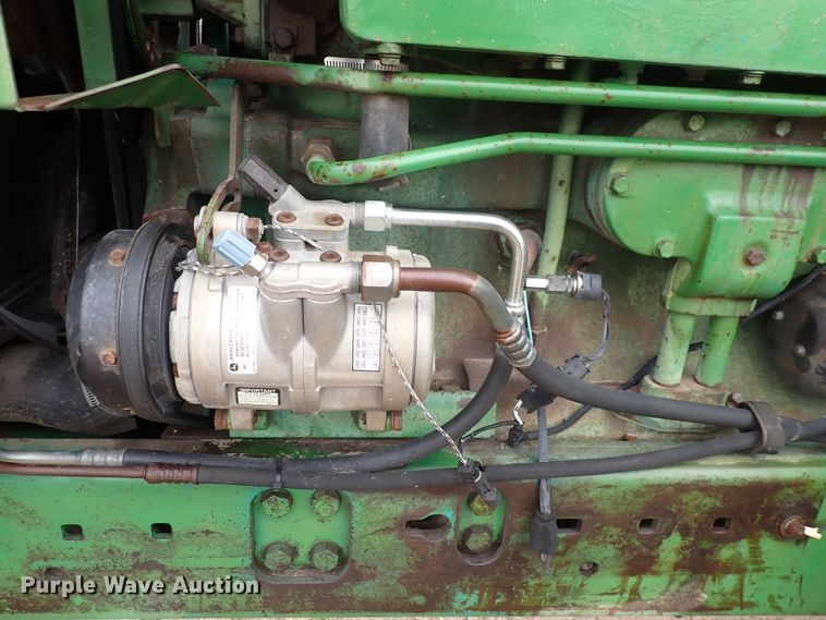 image for item JT9982 1984 John Deere 4850  tractor