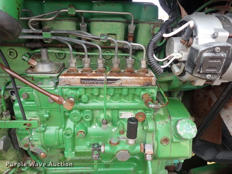image for item JT9982 1984 John Deere 4850  tractor