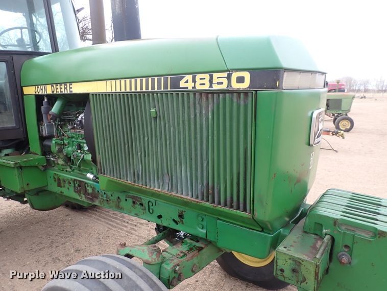 image for item JT9982 1984 John Deere 4850  tractor