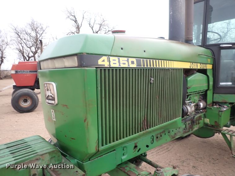 image for item JT9982 1984 John Deere 4850  tractor