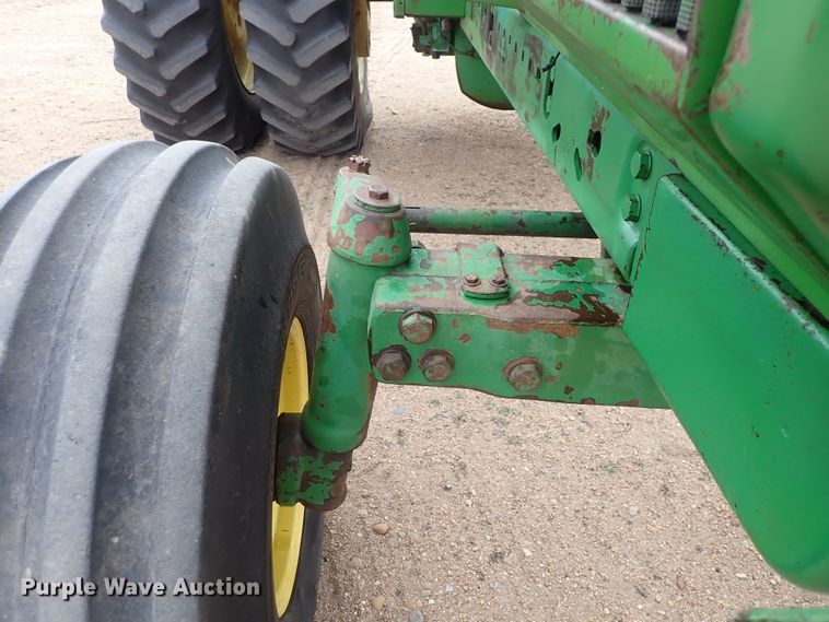 image for item JT9982 1984 John Deere 4850  tractor