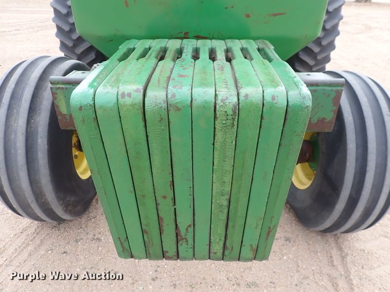 image for item JT9982 1984 John Deere 4850  tractor