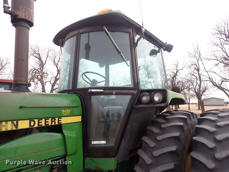 image for item JT9982 1984 John Deere 4850  tractor