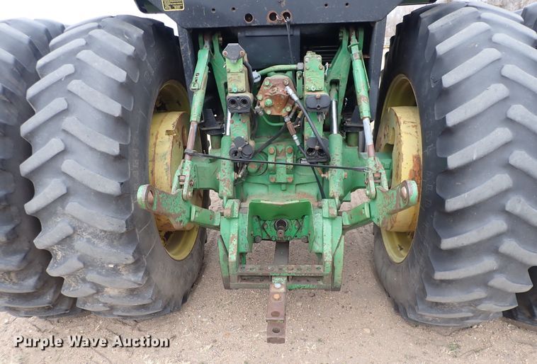 image for item JT9982 1984 John Deere 4850  tractor