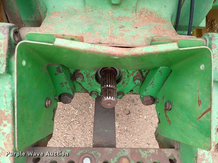 image for item JT9982 1984 John Deere 4850  tractor