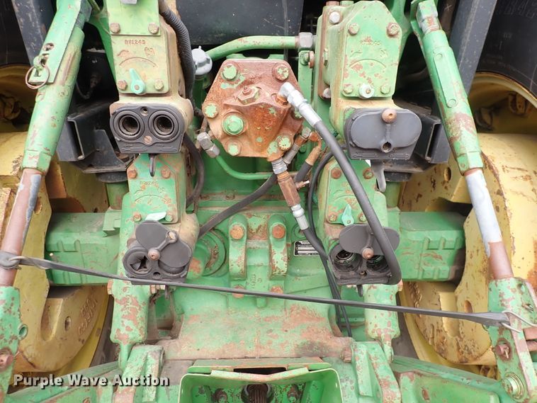 image for item JT9982 1984 John Deere 4850  tractor