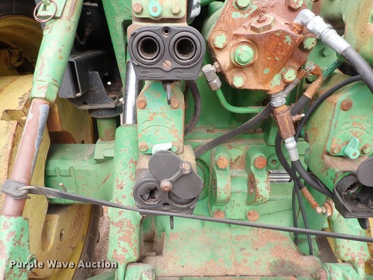 image for item JT9982 1984 John Deere 4850  tractor