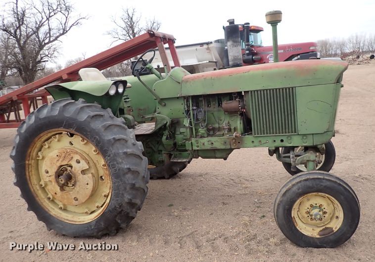 image for item JT9984 1964 John Deere 3020  tractor