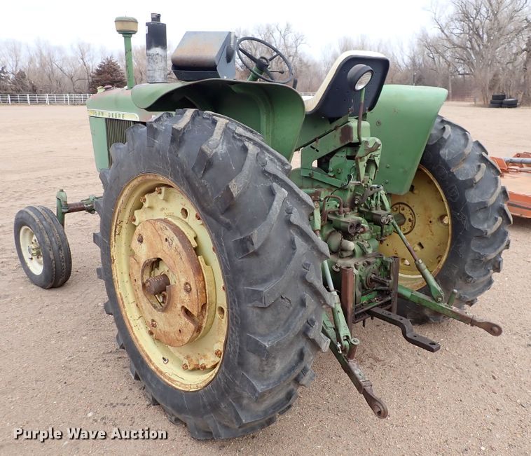 image for item JT9984 1964 John Deere 3020  tractor