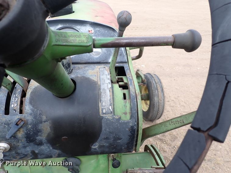 image for item JT9984 1964 John Deere 3020  tractor