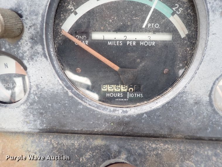 image for item JT9984 1964 John Deere 3020  tractor