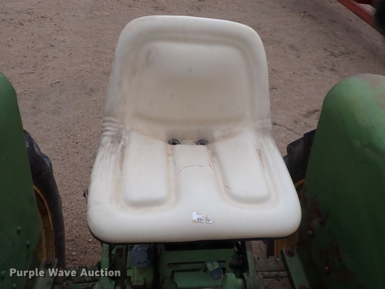 image for item JT9984 1964 John Deere 3020  tractor