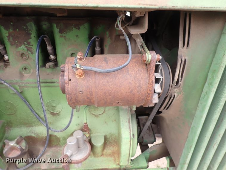 image for item JT9984 1964 John Deere 3020  tractor