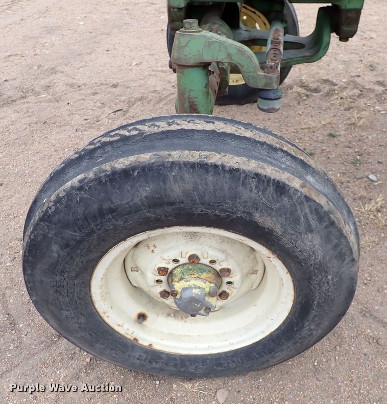 image for item JT9984 1964 John Deere 3020  tractor