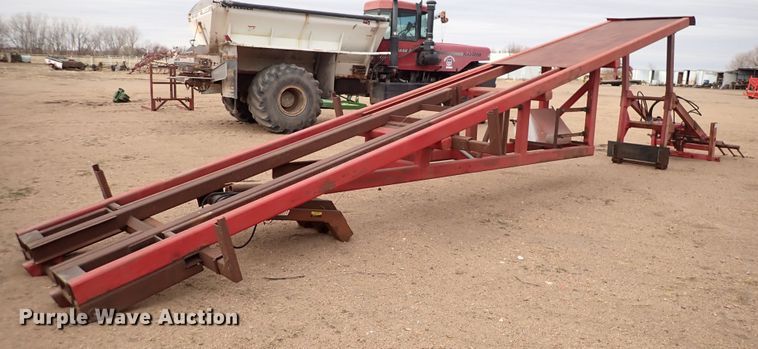 image for item JT9985 Stinger  bale bed