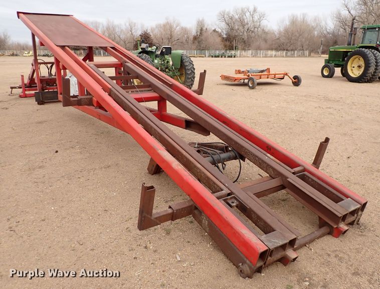 image for item JT9985 Stinger  bale bed