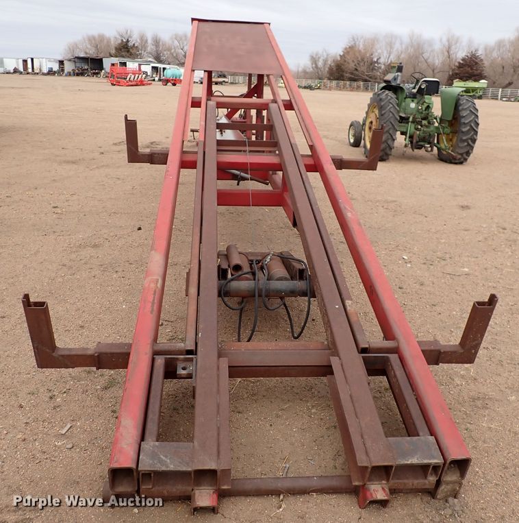 image for item JT9985 Stinger  bale bed