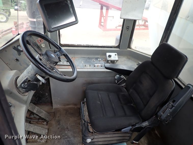 image for item JT9986 Case IH FLX3300B  spreader