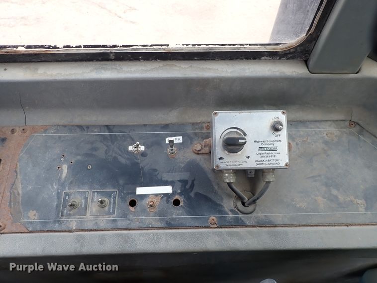 image for item JT9986 Case IH FLX3300B  spreader