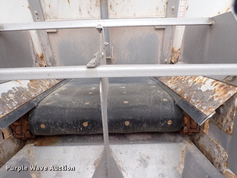 image for item JT9986 Case IH FLX3300B  spreader