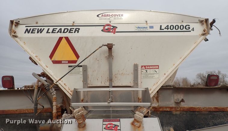 image for item JT9986 Case IH FLX3300B  spreader