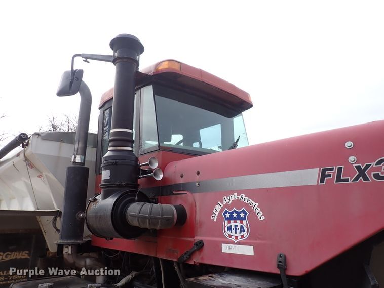 image for item JT9986 Case IH FLX3300B  spreader