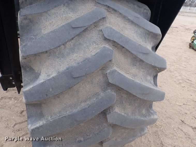 image for item JT9986 Case IH FLX3300B  spreader