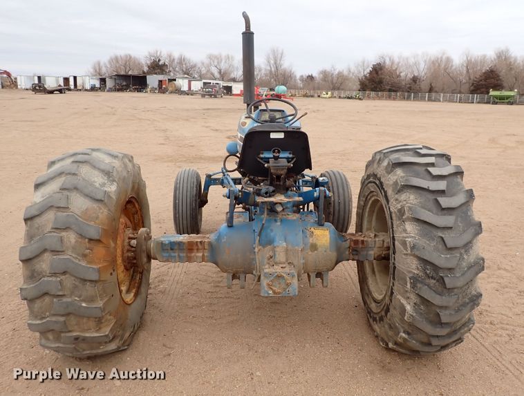 image for item JT9989 Ford 3910  tractor