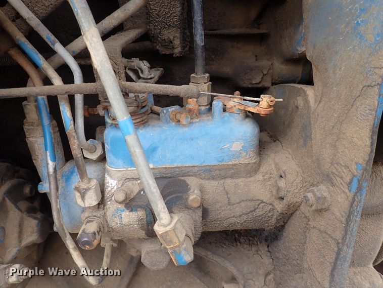 image for item JT9989 Ford 3910  tractor