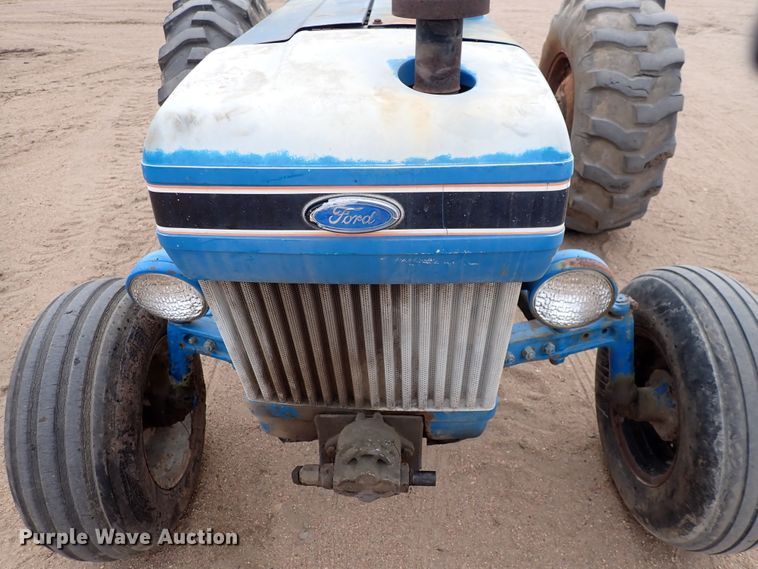 image for item JT9989 Ford 3910  tractor