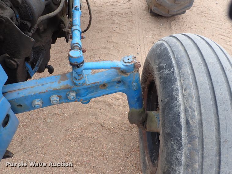 image for item JT9989 Ford 3910  tractor