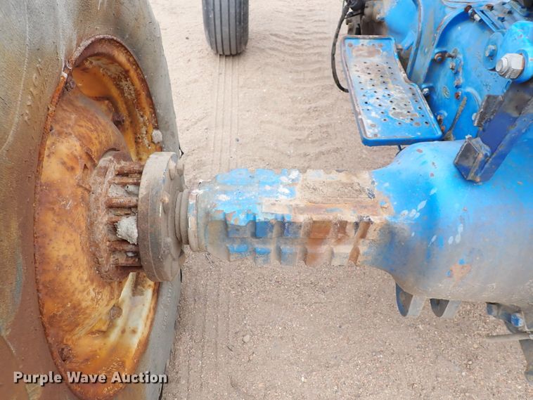 image for item JT9989 Ford 3910  tractor