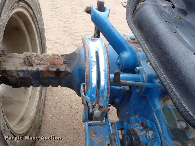 image for item JT9989 Ford 3910  tractor