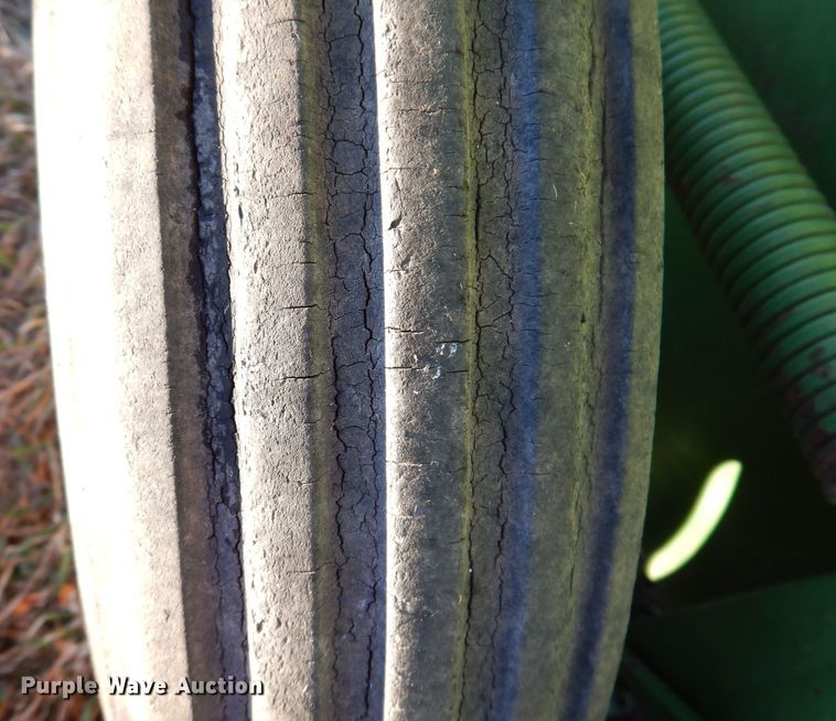 image for item KH9044 John Deere 14T  small square baler