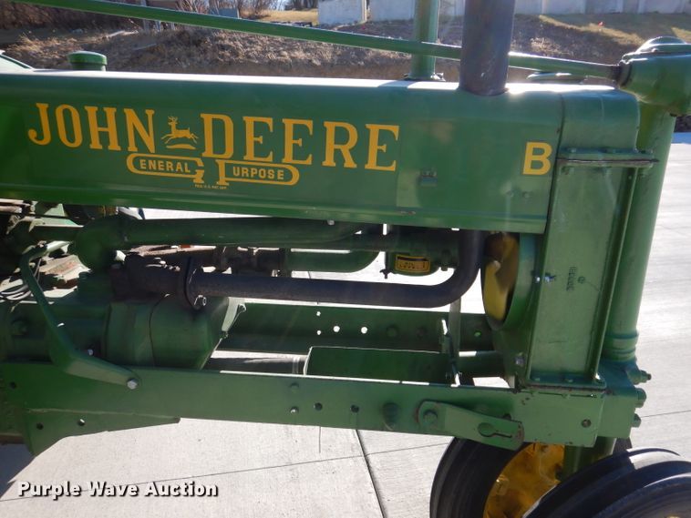 image for item KH9051 1938 John Deere B  tractor