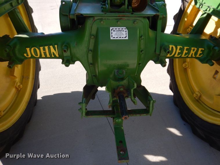 image for item KH9051 1938 John Deere B  tractor