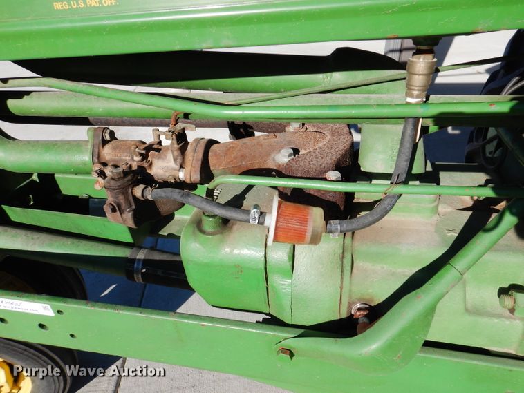 image for item KH9051 1938 John Deere B  tractor