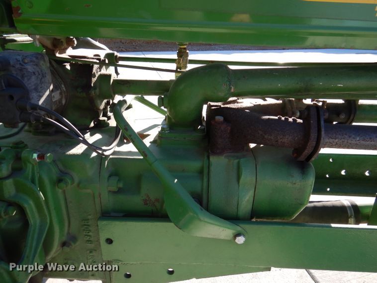 image for item KH9051 1938 John Deere B  tractor