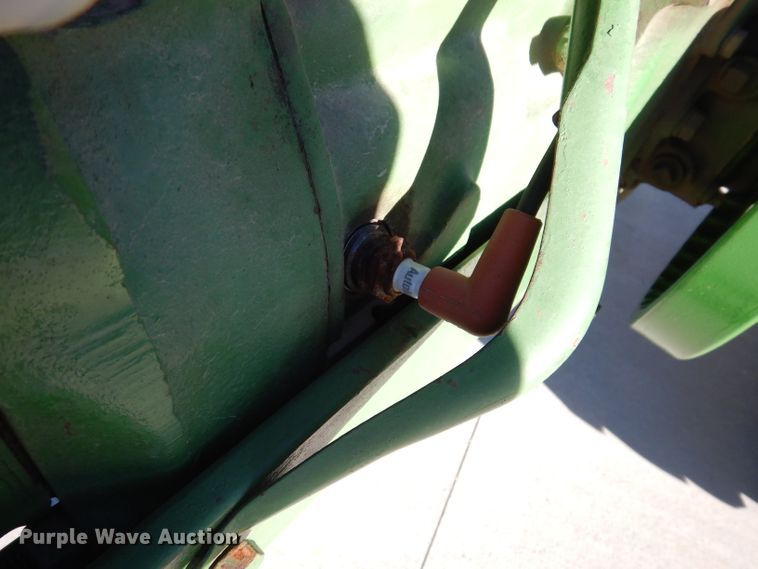 image for item KH9051 1938 John Deere B  tractor