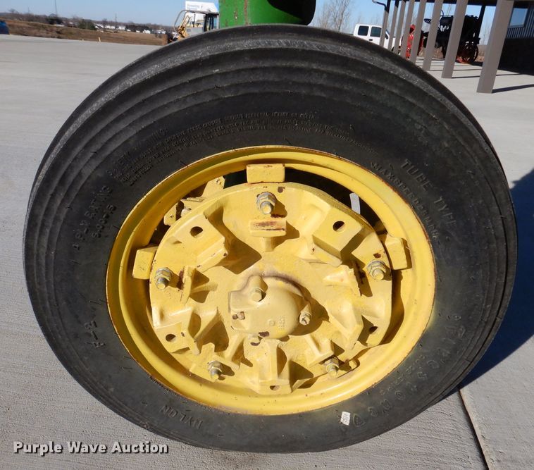 image for item KH9051 1938 John Deere B  tractor