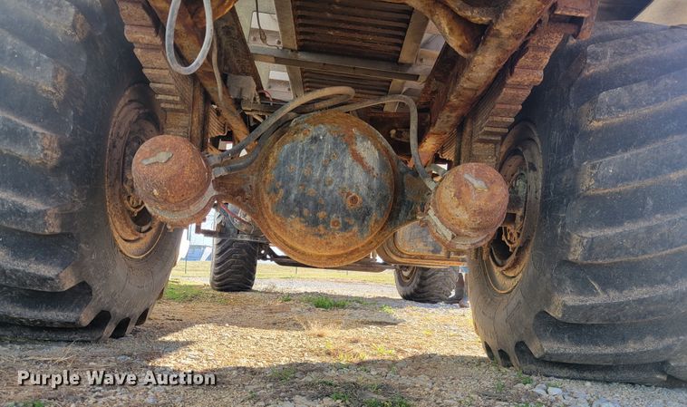 image for item KH9917 2000 International 4900  applicator truck