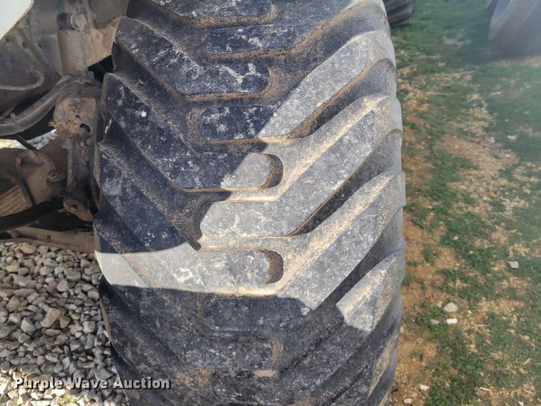 image for item KH9917 2000 International 4900  applicator truck