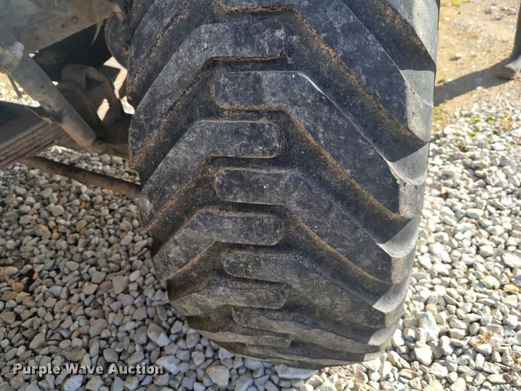 image for item KH9917 2000 International 4900  applicator truck