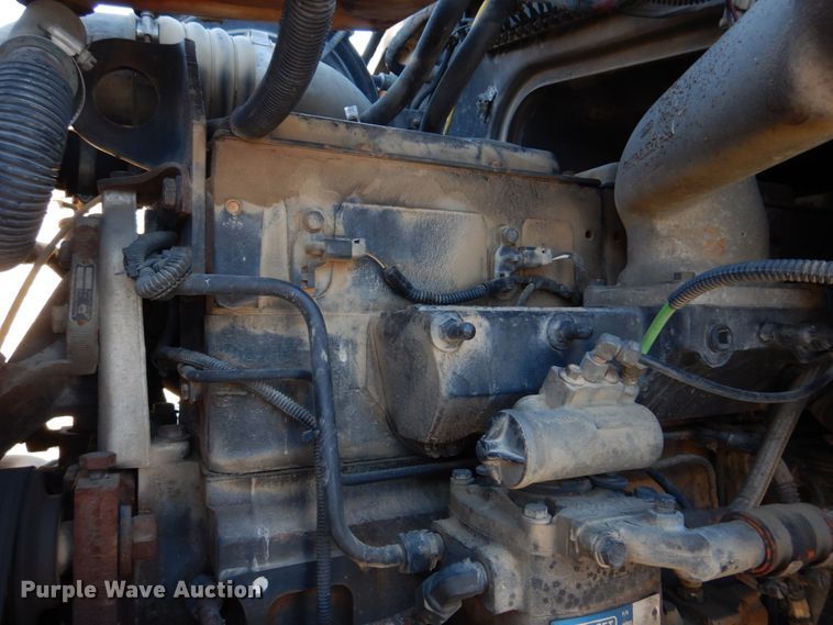 image for item DH8147 1995 Ford L9000  semi truck