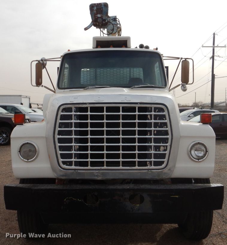 image for item DJ8895 1975 Ford 9000  pressure digger truck