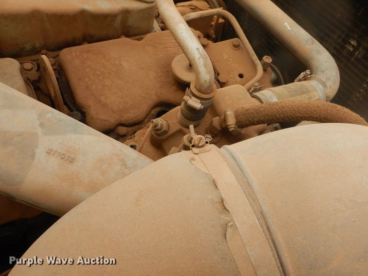 image for item DJ8895 1975 Ford 9000  pressure digger truck