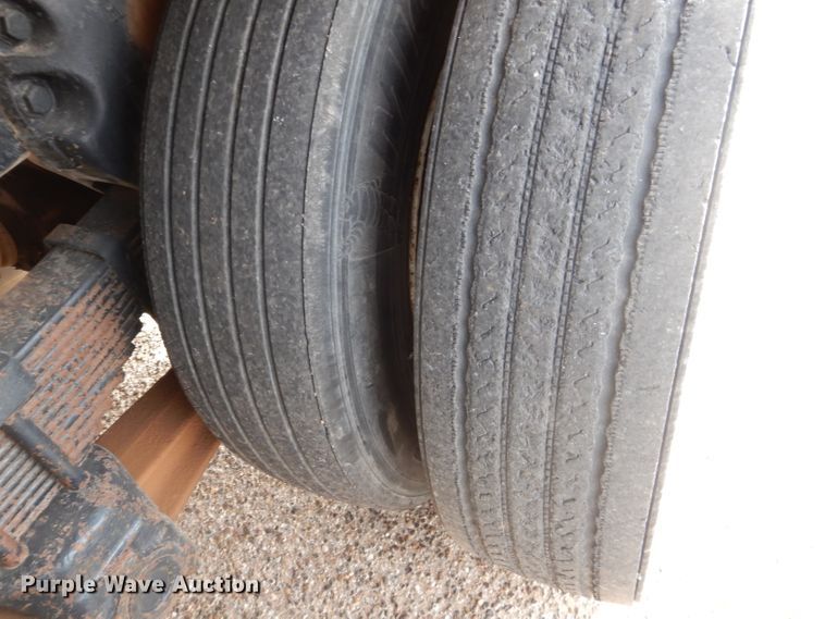 image for item DJ8895 1975 Ford 9000  pressure digger truck