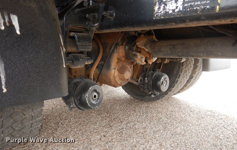 image for item DJ8896 2002 Mack CH612  dump truck